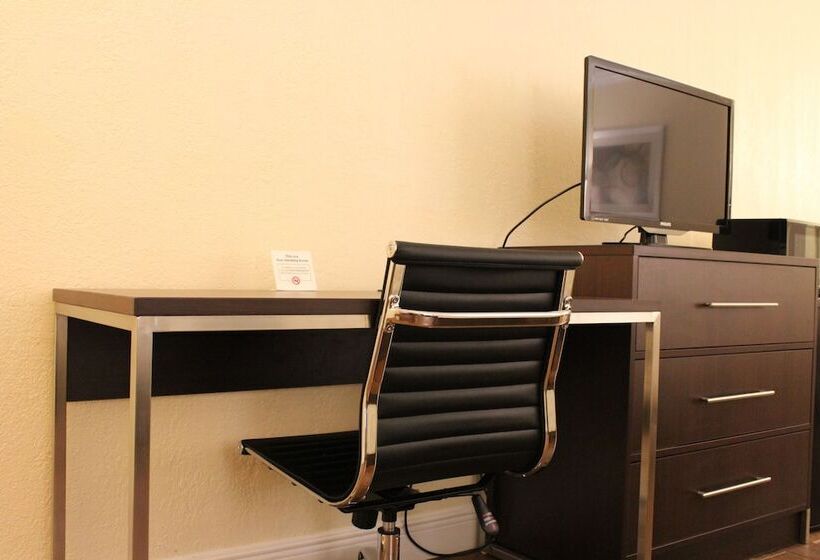 חדר סטנדרט שתי מיטות זוגיות, Fairway Inn Florida City Homestead Everglades