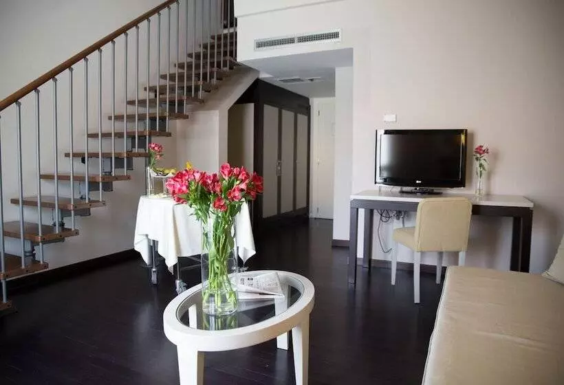 سوییت جونیور, Grand Hotel Villa Itria Congress & Spa