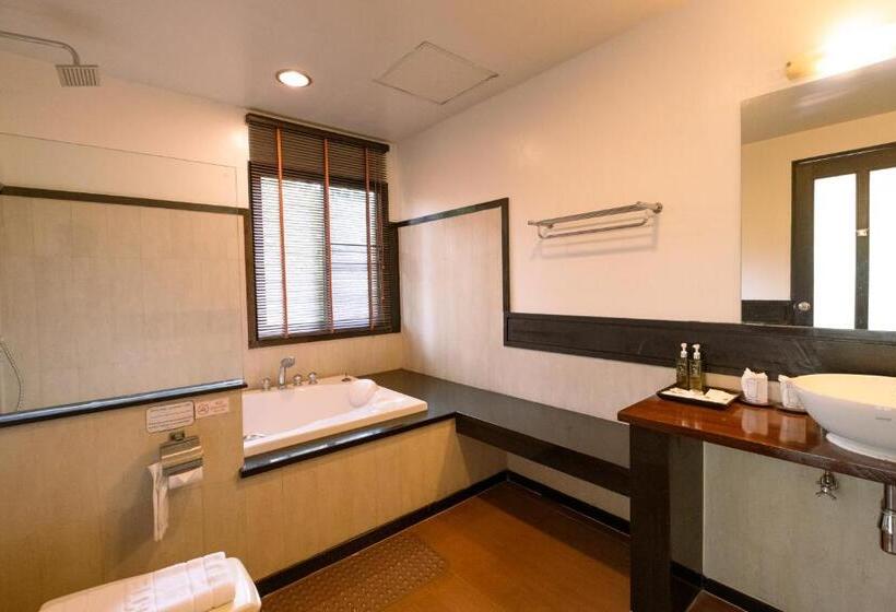 Perhesviitti, Kiree Thara Boutique Resort