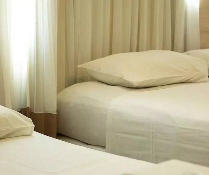 Deluxe Neljän Hengen Huone, Lago Da Palma