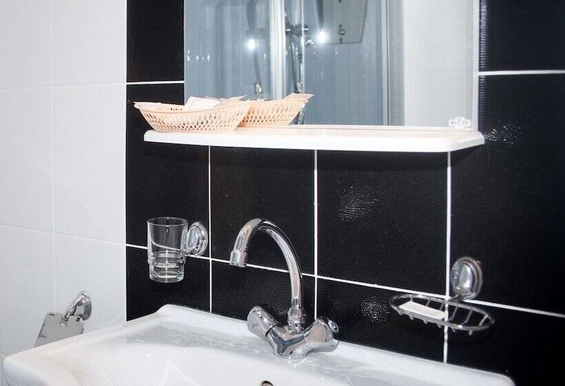 Полулюкс, Russky Kapital