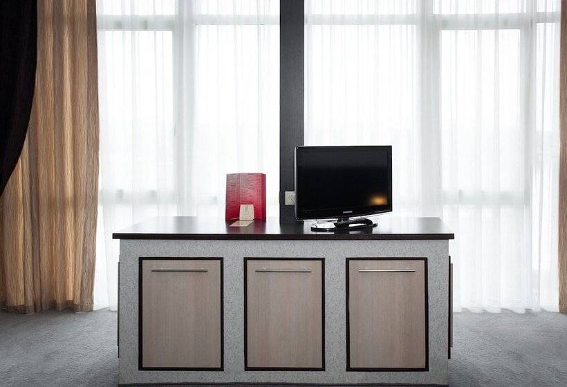 Полулюкс, Russky Kapital