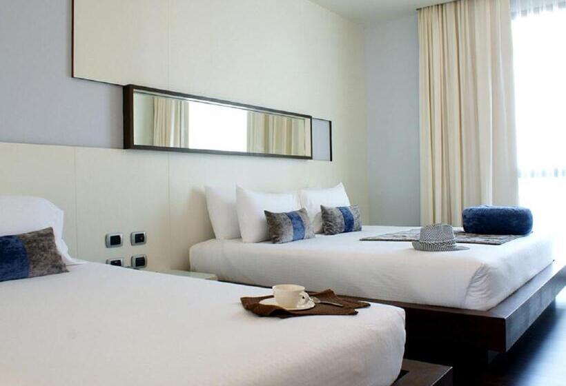 اتاق لوکس, Z Through By The Zign