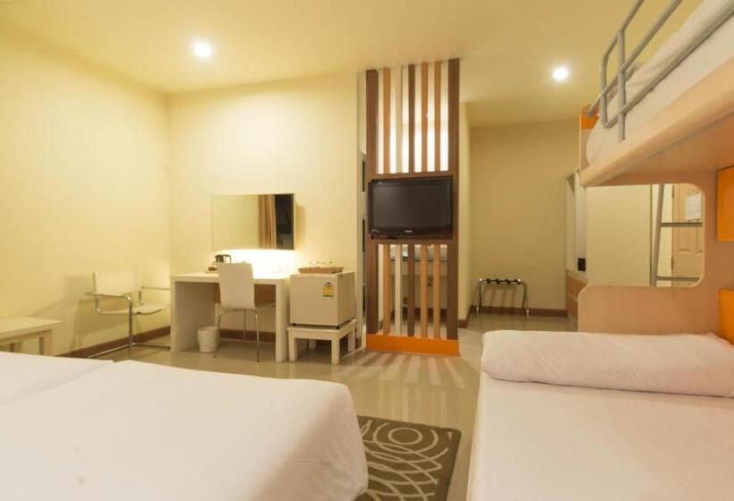 اتاق خانوادگی, Imm Hotel Thaphae Chiang Mai