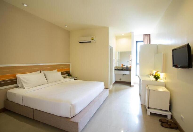 اتاق لوکس, Imm Hotel Thaphae Chiang Mai
