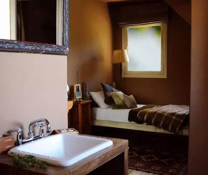 سوییت جونیور, Los Juncos Patagonian Lake House