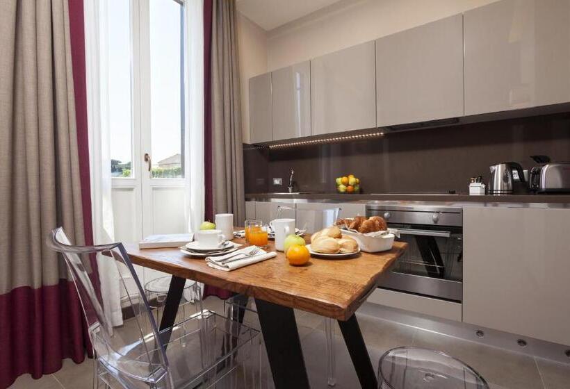 Superior studio with view, Trianon Borgo Pio Apart