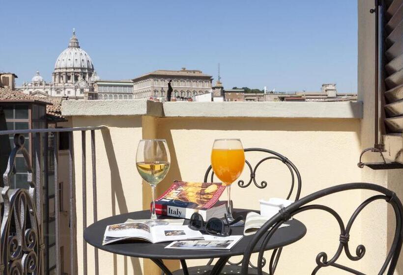 Superior studio with view, Trianon Borgo Pio Apart