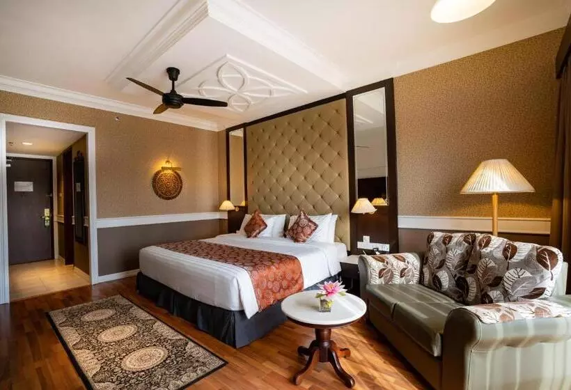 اتاق لوکس, Century Pines Resort