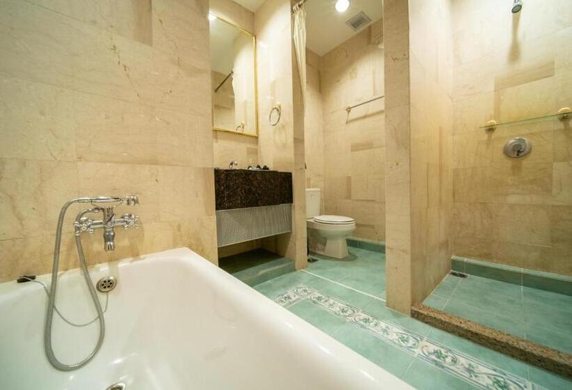 غرفة ديلوكس, Century Pines Resort