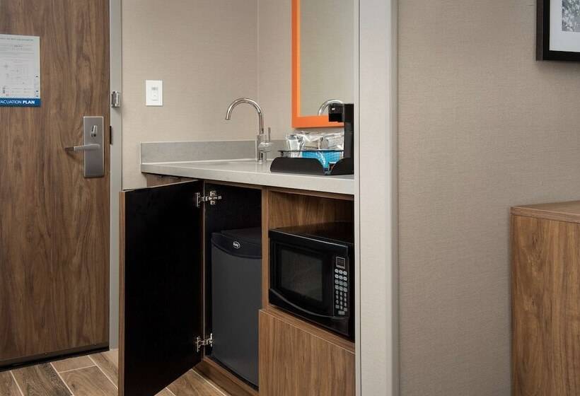 Люкс, Hampton Inn Baltimoredowntownconvention Center