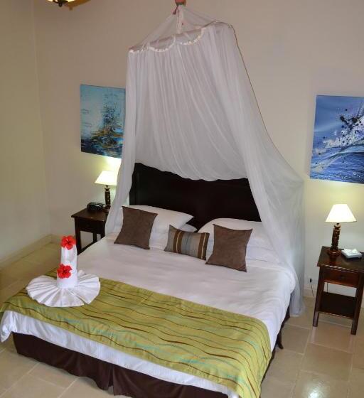 디럭스 룸, The Falls At Manuel Antonio