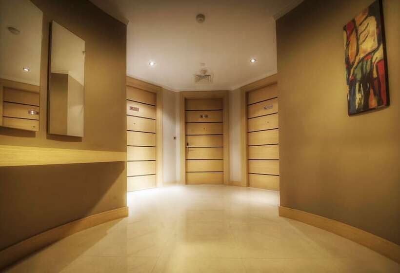 سوییت خانوادگی, The K