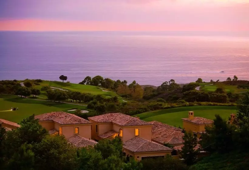 Mökki 1 Makuuhuone, The Resort At Pelican Hill