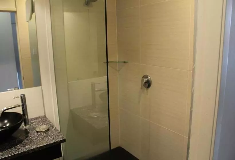 スーペリアスタジオ, Apollo Hotel Rotorua