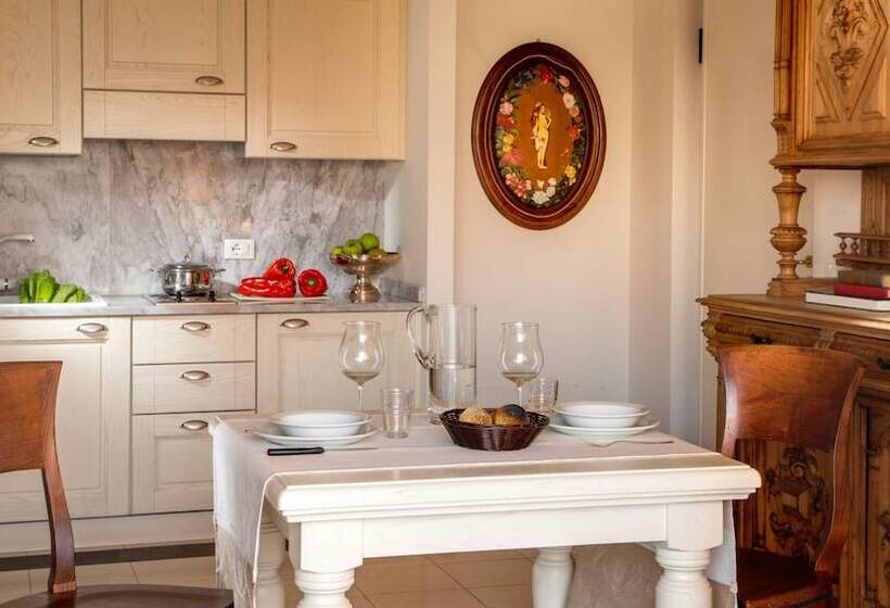 إستوديو قياسى, Arcom Palace