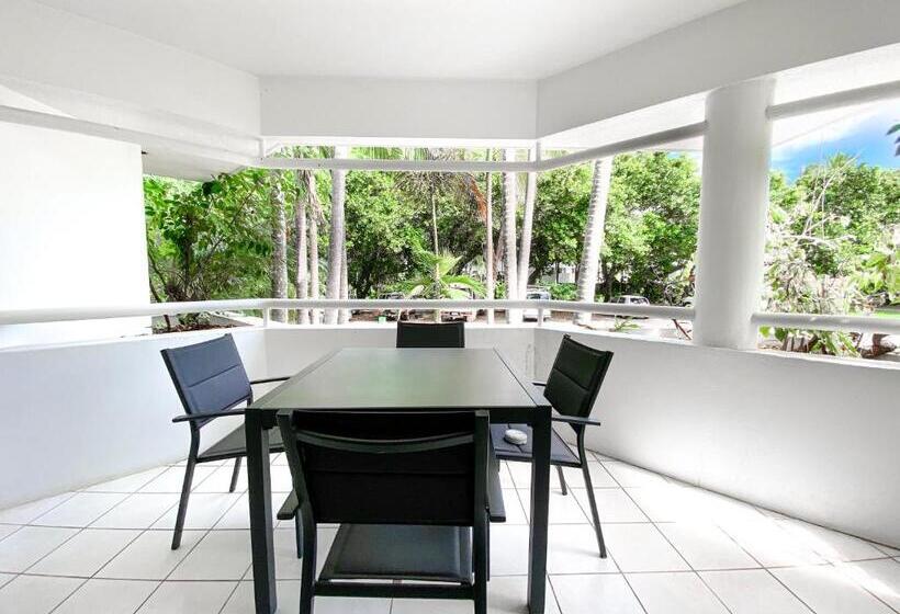 발코니가 있는 2 베드룸 아파트, Beach Terraces