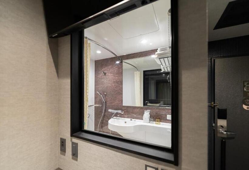 带双人床的基本房间, En Hotel Hakata