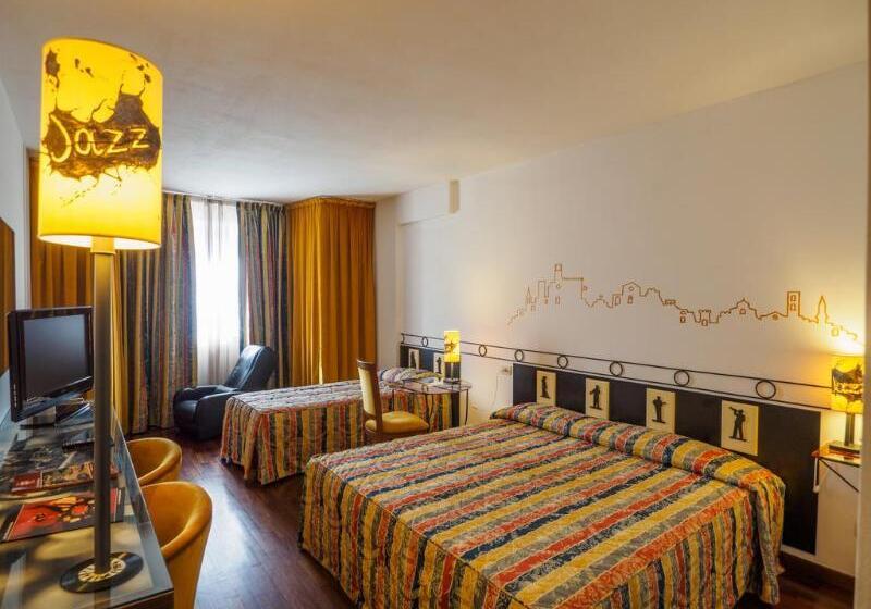 اتاق استاندارد سه نفره, Giò Wine E Jazz Area