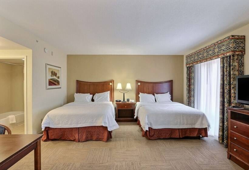 스탠다드 스튜디오, Hampton Inn & Suites Savannah I 95 South Gateway