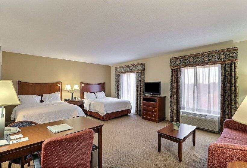 스탠다드 스튜디오, Hampton Inn & Suites Savannah   I 95 South   Gateway