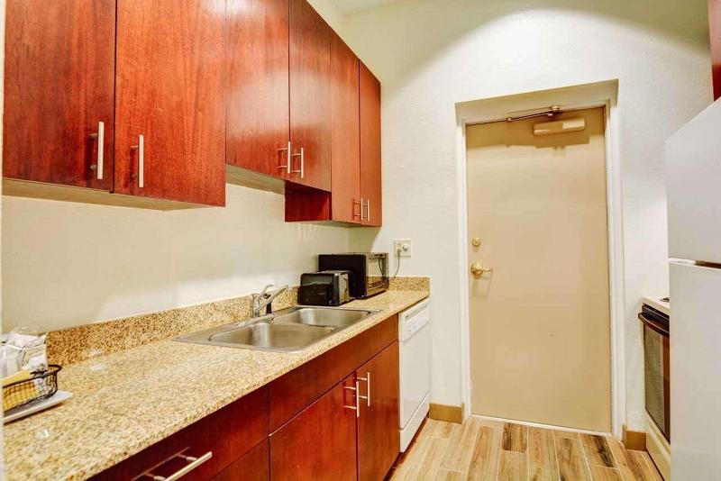 Люкс Кровать Кинг, Hampton Inn Palm Beach Gardens