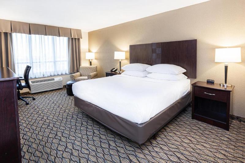 Номер Стандарт Адаптированный для Инвалидов, Holiday Inn St. Louis Airport West Earth City, An Ihg