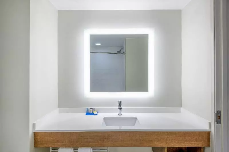 キングサイズベッドのエクゼクティブルーム, Holiday Inn Express & Suites St George North   Zion, An Ihg