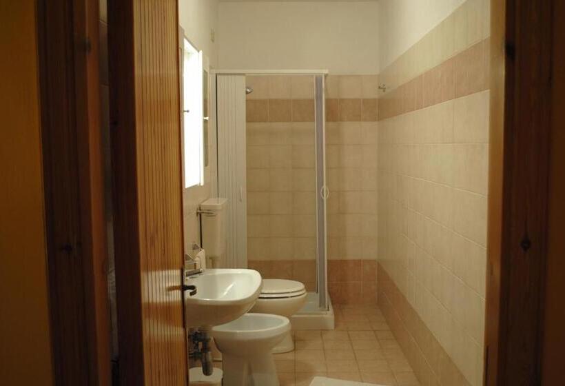 スタンダードトリプルルーム, La Praia