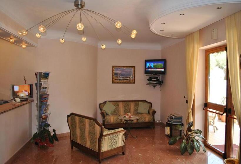 オーシャンビュースタンダードルーム, La Praia