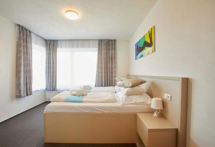 Номер Deluxe, Rakovec
