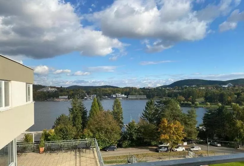 Suite with lake view, Rakovec
