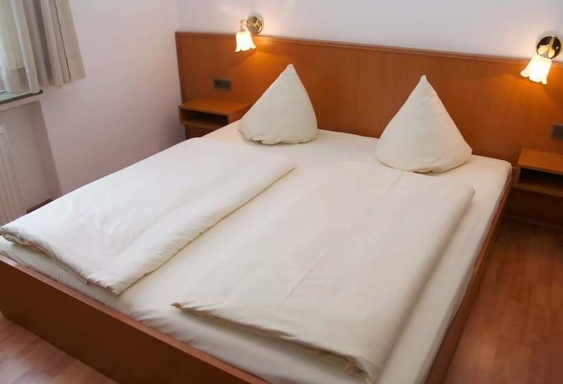 Standart Oda, Altstadthotel Wienecke