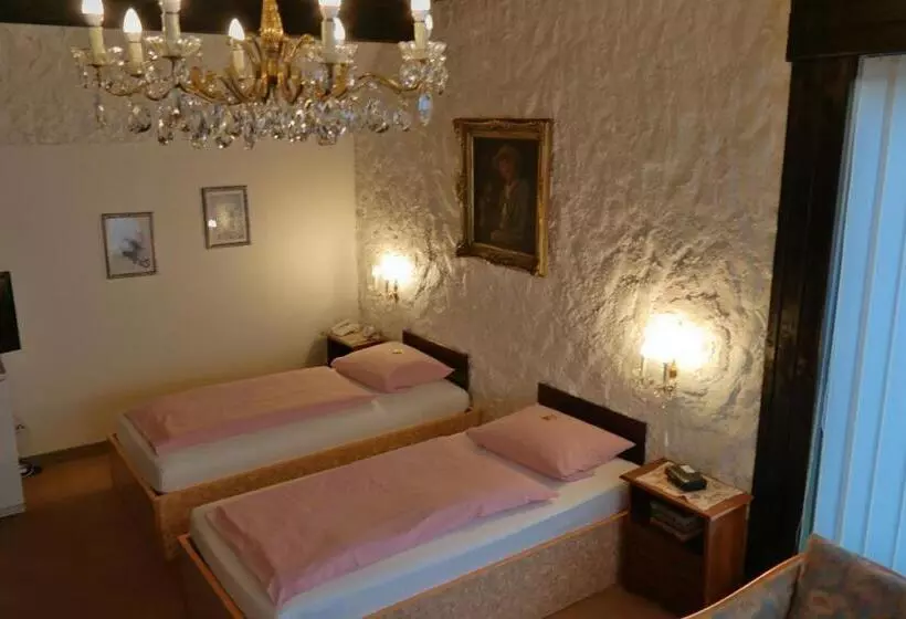スタンダードルーム, Am Hallenbad Hotel Garni