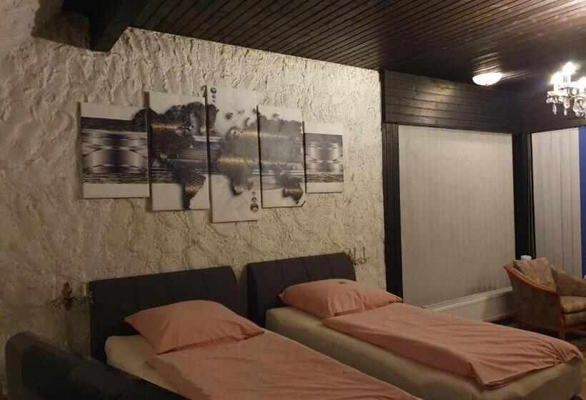 Номер Стандарт, Am Hallenbad Hotel Garni