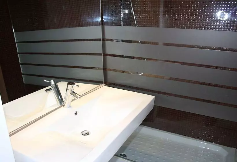 آپارتمان 1 خوابه, Apartamentos Coronado