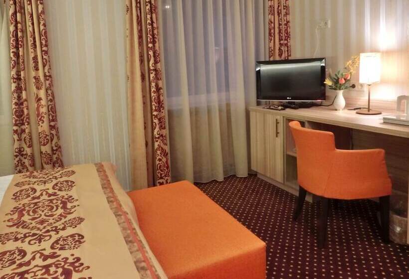 Номер Стандарт, Alte Post