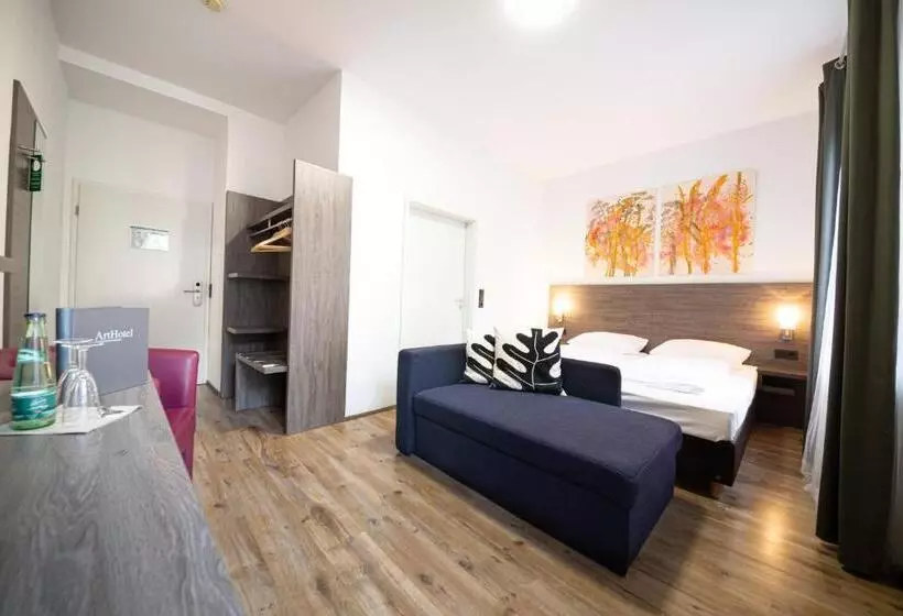 اتاق راحتی, Arthotel City