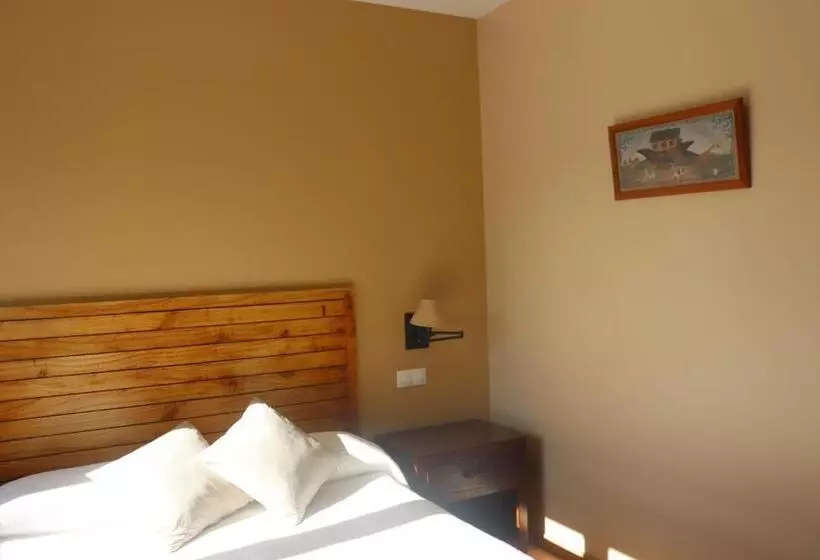 اتاق استاندارد با چشمانداز کوهستان, Balcón De San Bartolo