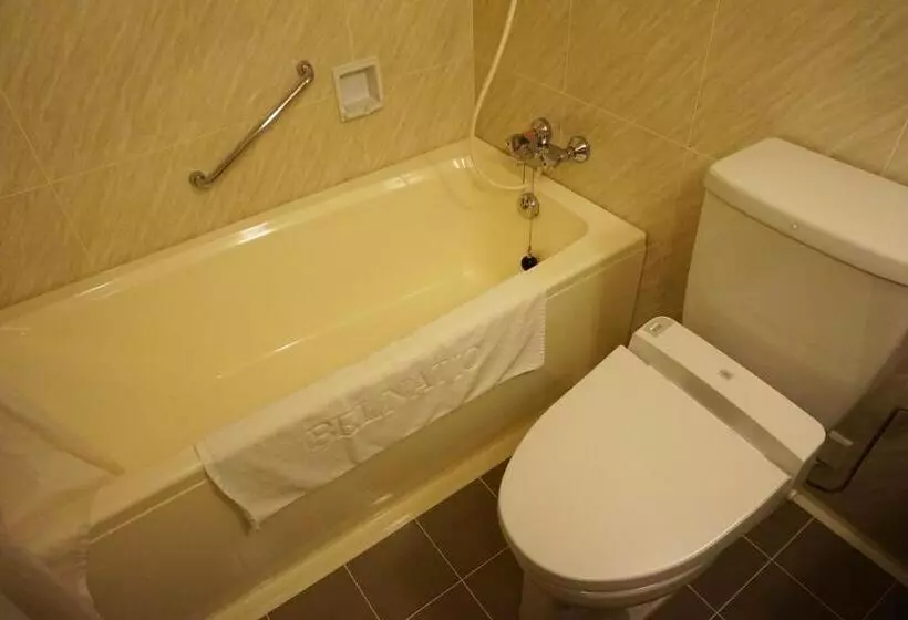 Standard-huone, Belnatio