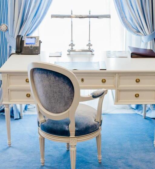 سوییت اجرایی, Bristol