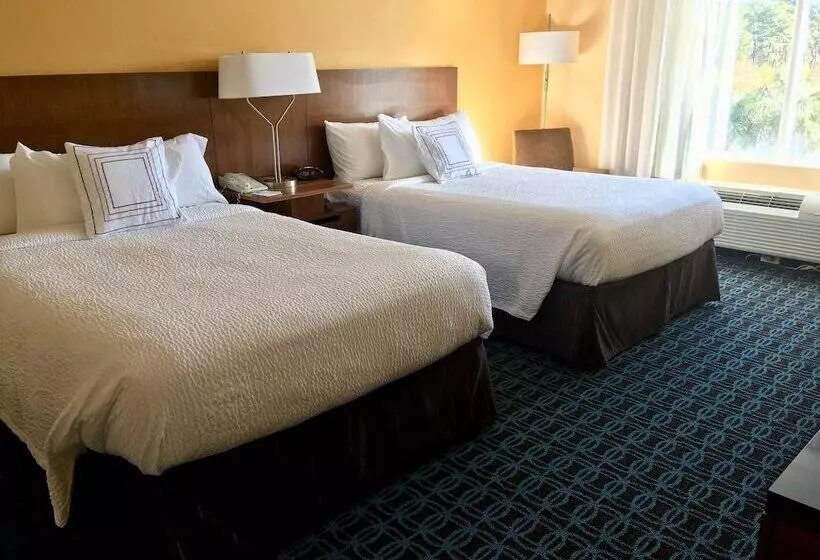 ２ダブルベッドのスタンダードルーム, Fairfield Inn Myrtle Beach Broadway At The Beach
