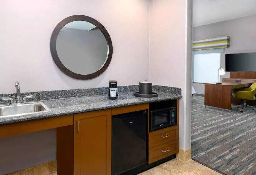 スタンダードルーム, Hampton Inn & Suites Hartford/farmington