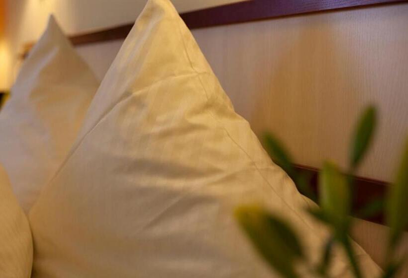 חדר סטנדרט יחיד, Haus Union