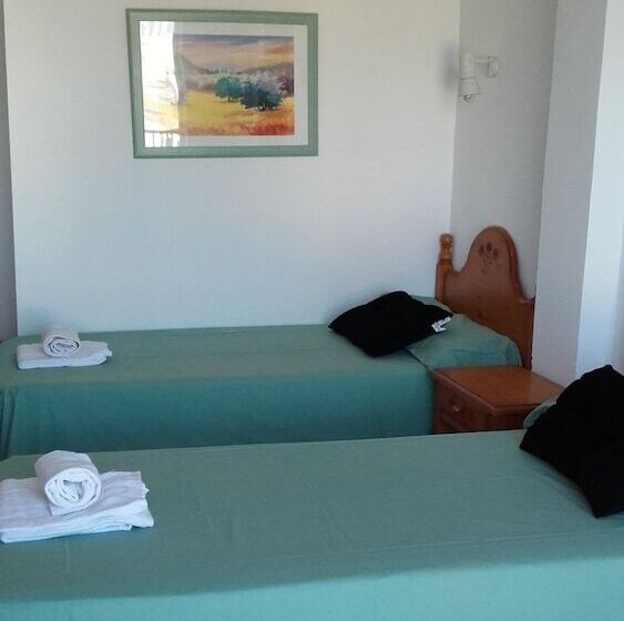 اتاق عادی, Rocamar