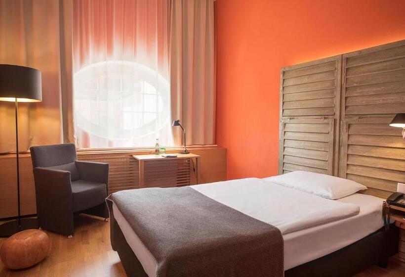 اتاق استاندارد یک نفره, Schloss Leopoldskron