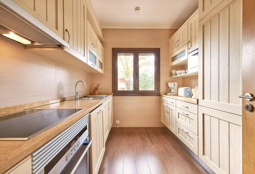 דירת חדר נוף לבריכה, Cascade Wellness Resort