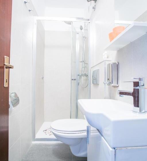 דירה בת חדר שינה 1 עם מרפסת, Garden Apartment