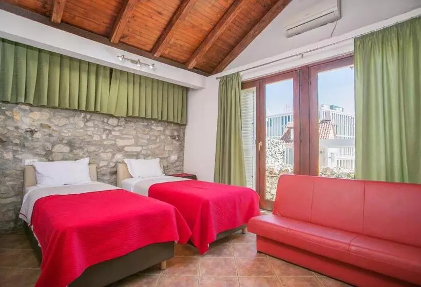 Apartamento 2 Dormitorios, Garden Apartment