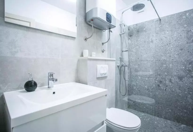 Habitación Superior con Terraza, Garden Apartment